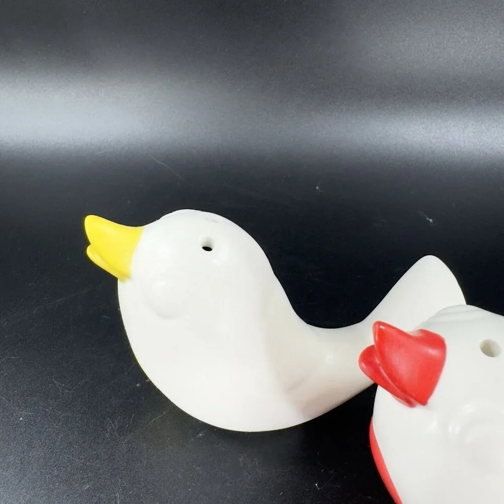 Target Ceramic Bird Salt And‎ Pepper Shaker Set 2 Shakers Red Yellow Painted Set